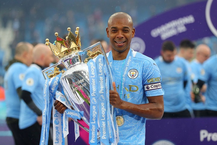 Fernandinho s vděčností opouští Manchester City